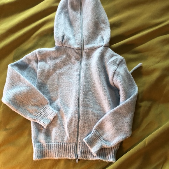 Baby boy blue hoodie sweater/sweet white bear on front/ zip up in back 18 months - Picture 8 of 15